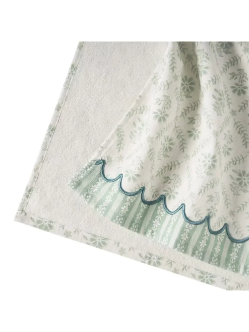 The Woman Pioneer Home Agatha Floral Cotton Set of 4 Woven Kitchen Tea Towels